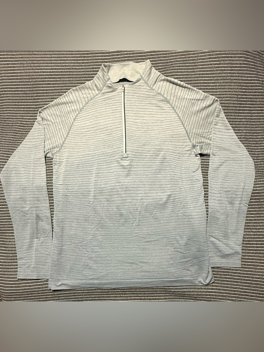 Lululemon Metal Vent Tech 2.0 Half-Zip | WAVE FADE CHAMBRAY/WHITE OPAL | XL